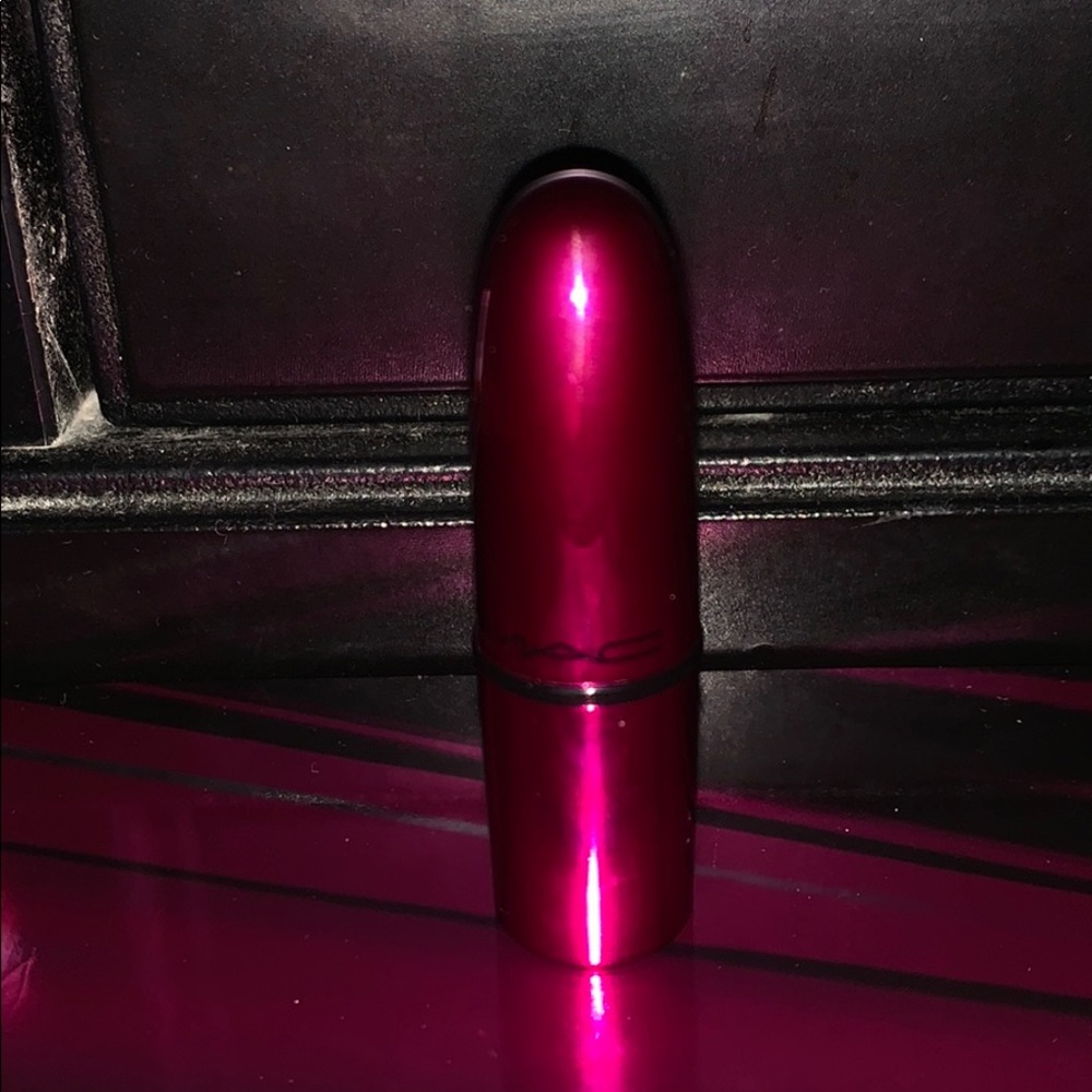 Mac mini lipstick
